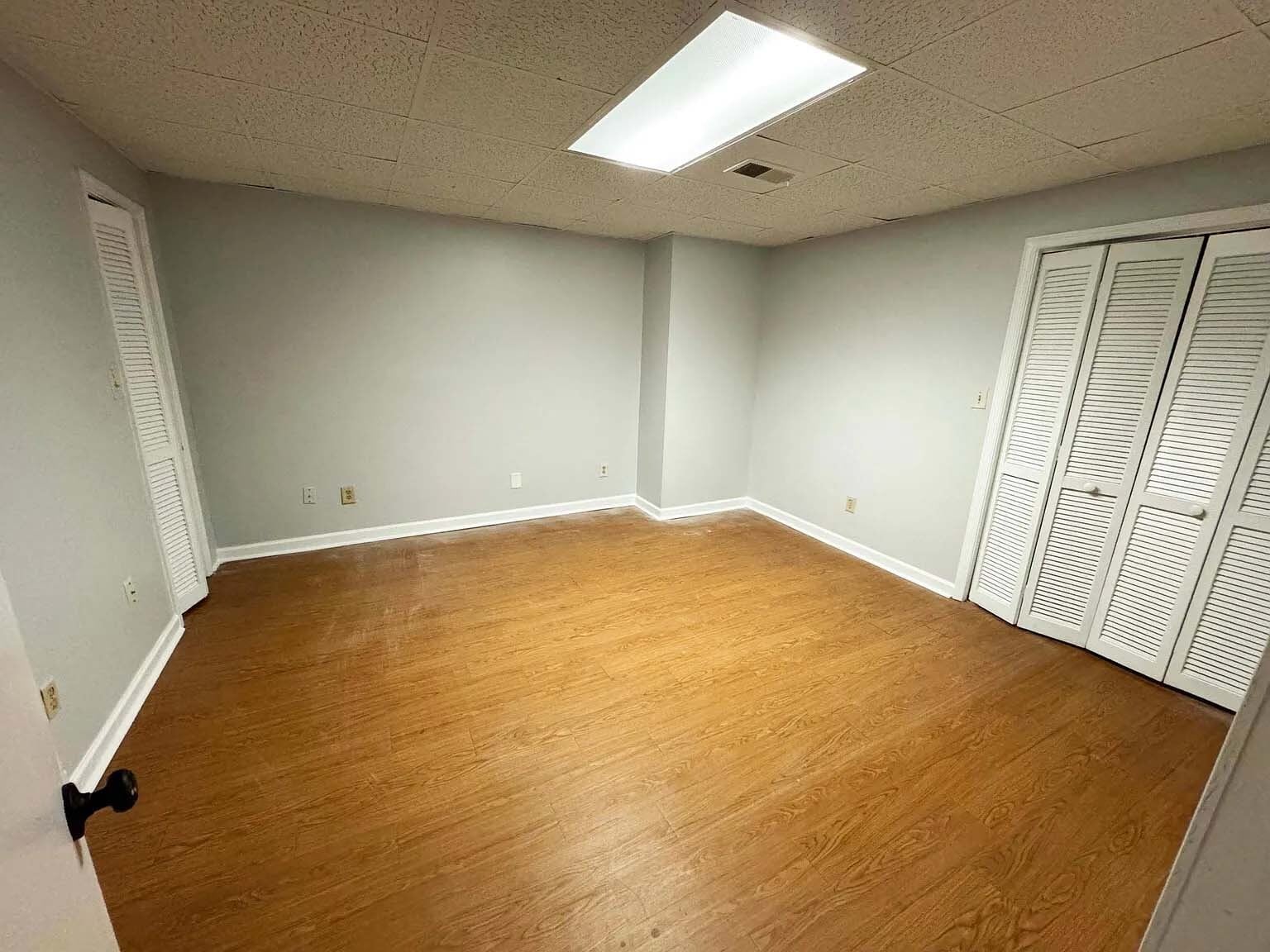 Large Bedroom with 2 Spacious Closets - 986 Level Creek Rd