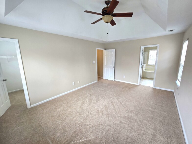 Building Photo - 14522 Cinnamon Field Rd