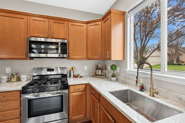 Building Photo - 139 Nolan Dr