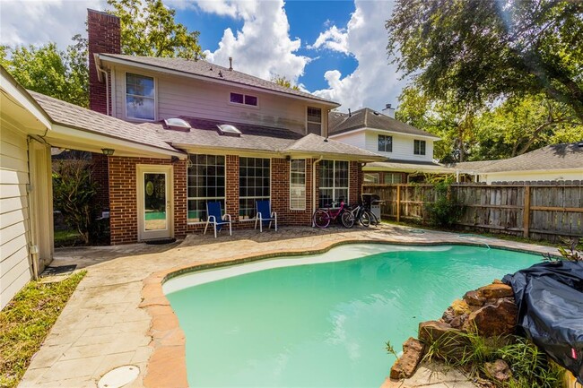 Building Photo - 1107 Glendale Dr