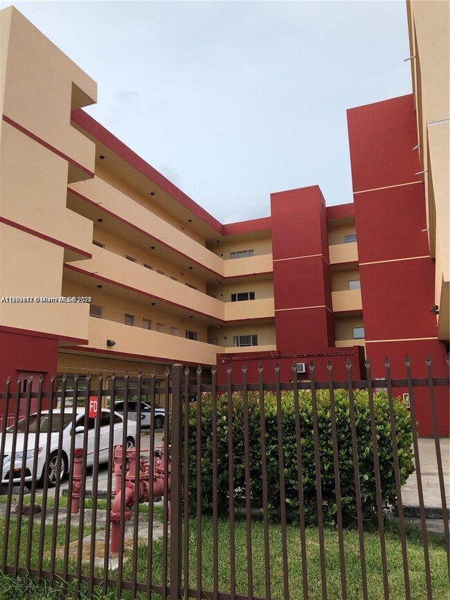 Building Photo - 1627 NW 18th St
