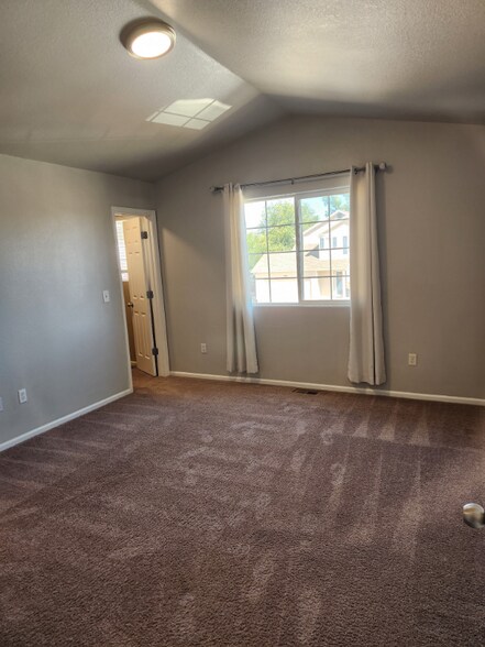 Building Photo - 278 Audubon Dr