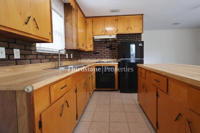 Building Photo - 5615 Atlee Ave