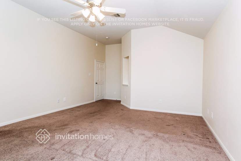 Building Photo - 1015 Doubletree Glen Dr