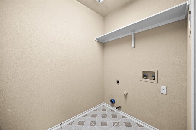 Building Photo - 12801 Withers Way