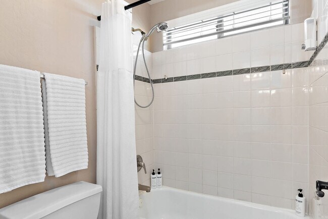 Building Photo - 4123 S Adelle