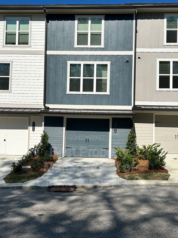 Building Photo - 4154 Tillie Cir