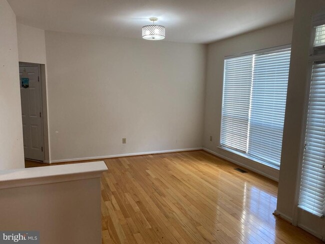 Building Photo - 623 Pepperbush Ct
