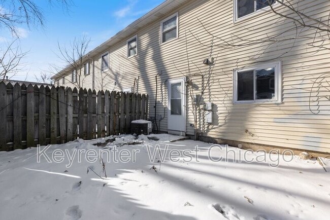 Building Photo - 1533 McKool Ave