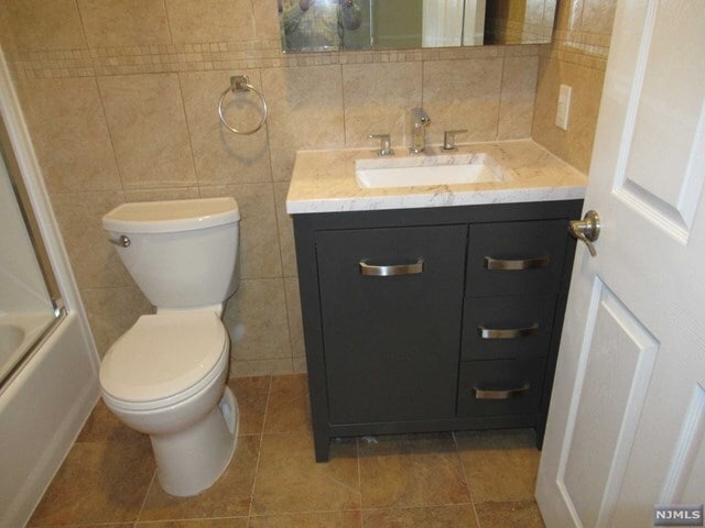 Building Photo - 320 Anderson Ave