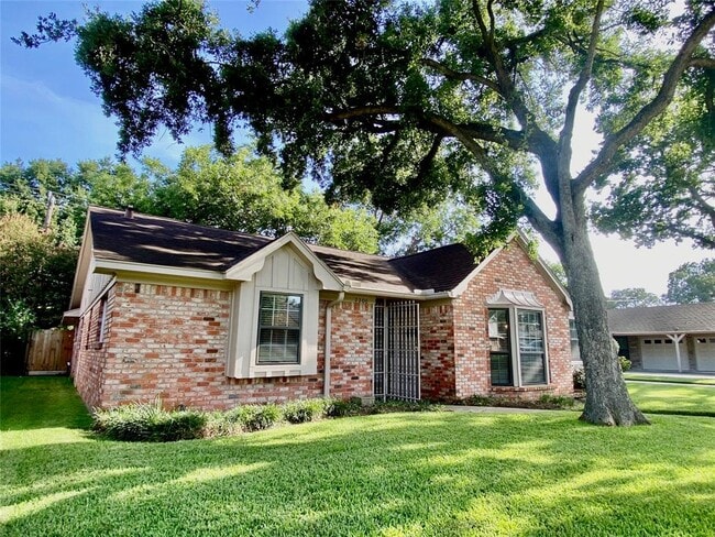Building Photo - 2206 Tannehill Dr