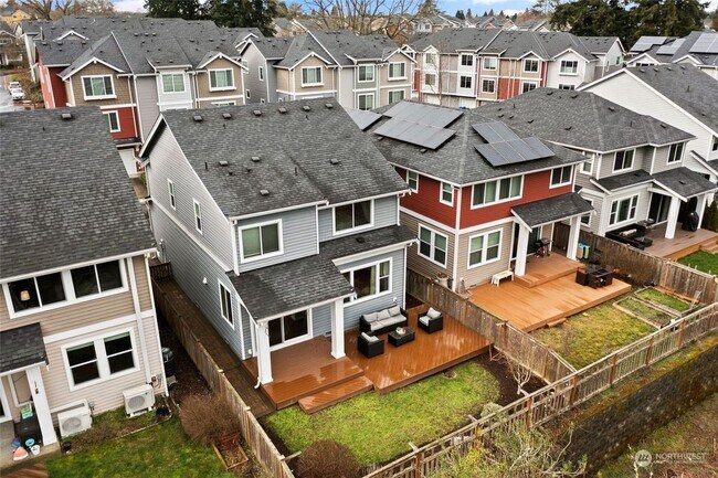 Building Photo - Immaculate Home in the Heart of High Point...