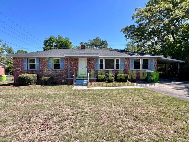 Building Photo - 3836 Davies Dr