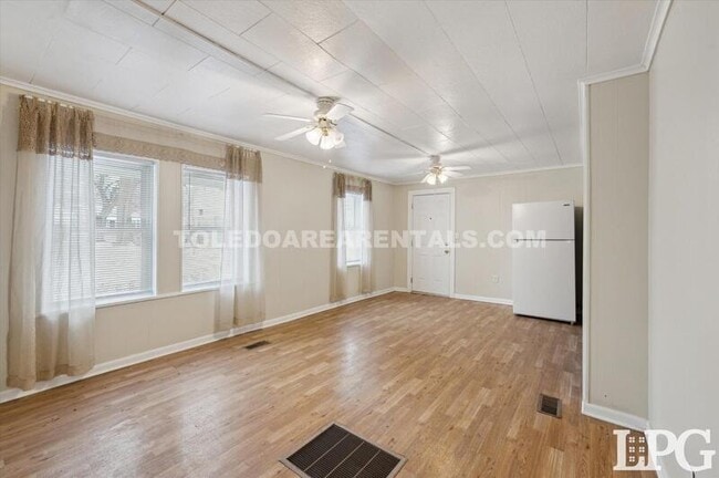 Building Photo - 2129 Nevada St