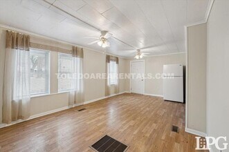 Building Photo - 2129 Nevada St