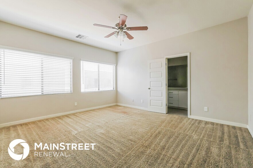 Building Photo - 1119 S Stapley Dr