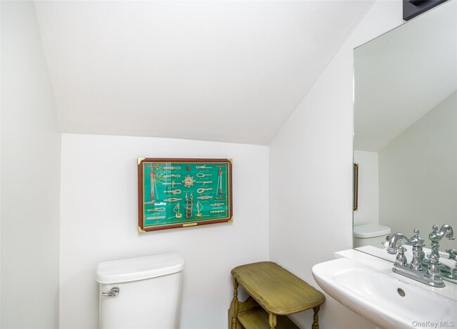 Building Photo - 78 Mecox Road