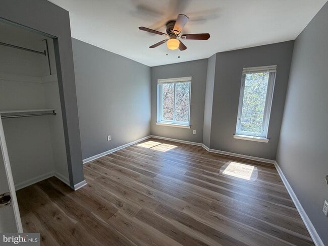 Building Photo - 132 Leedom Way