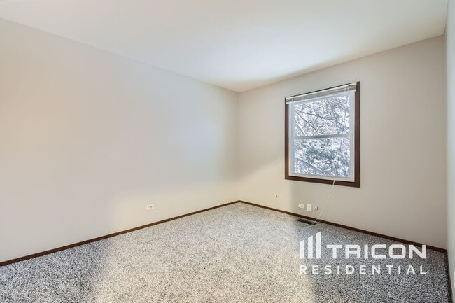 Building Photo - 1510 Farrington Ct
