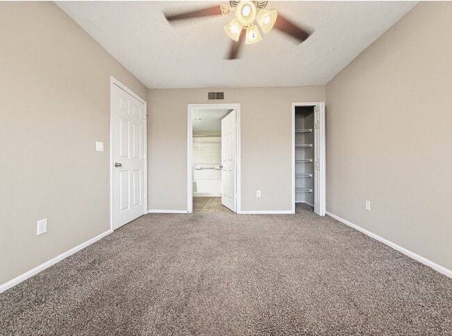 Building Photo - 2/2 Condo in Park Central, Millenia Area, Orlando