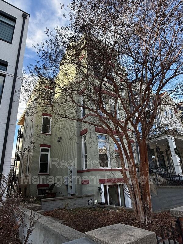 Building Photo - 3538 13th St NW