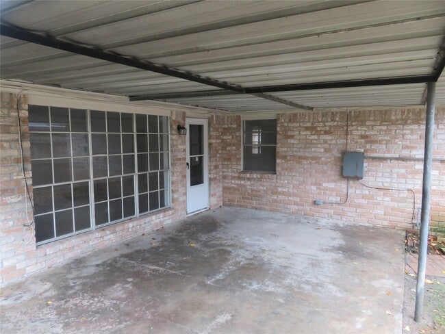 Building Photo - 9630 Truscon Dr