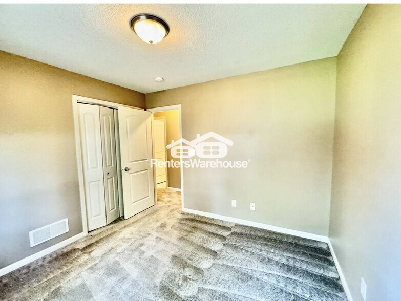 Building Photo - 2004 63rd St