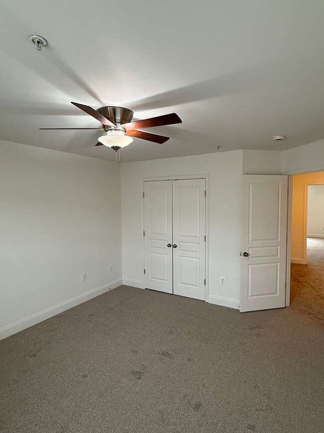 Building Photo - Spacious 4-Bedroom Townhome with Garage in Prime Columbia/Elkridge Location