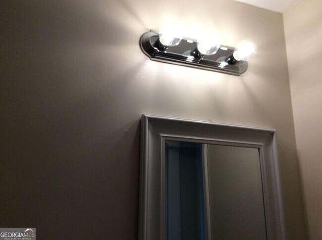 Building Photo - 200 Sheraton Ct