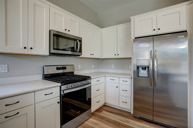 Building Photo - 6185 E Beecher Loop