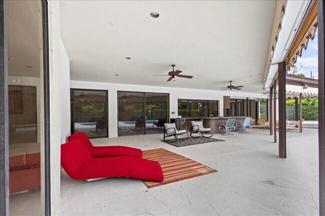 Building Photo - 5304 Woodlands Blvd