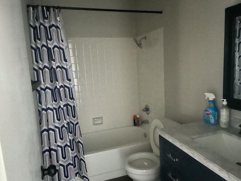 Building Photo - 5310 Keller Springs Rd