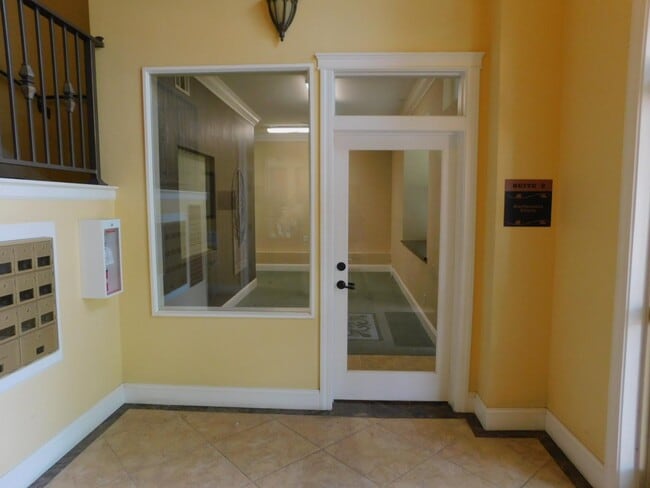 Building Photo - 101 H. St - 2