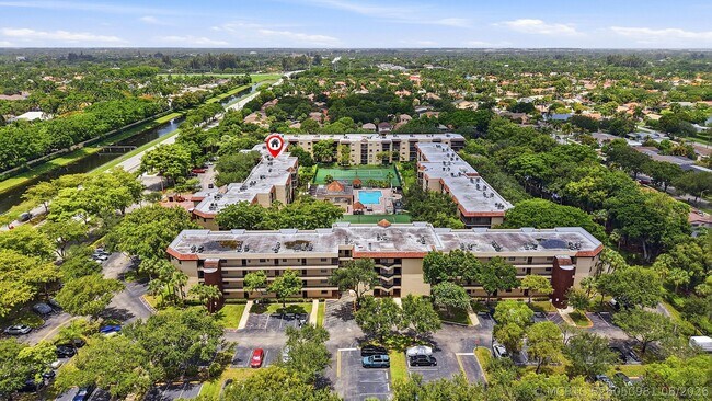 Building Photo - 10401 W Broward Blvd