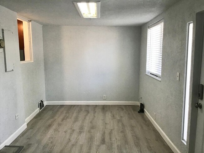 Building Photo - 921 Xavier St