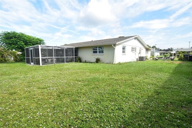 Building Photo - 1365 De Prie Rd