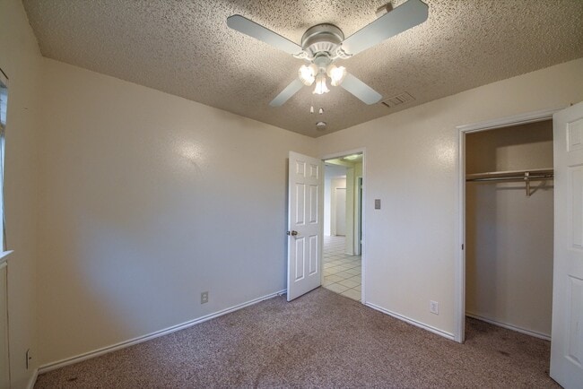 Building Photo - 7611 Scenic Glade