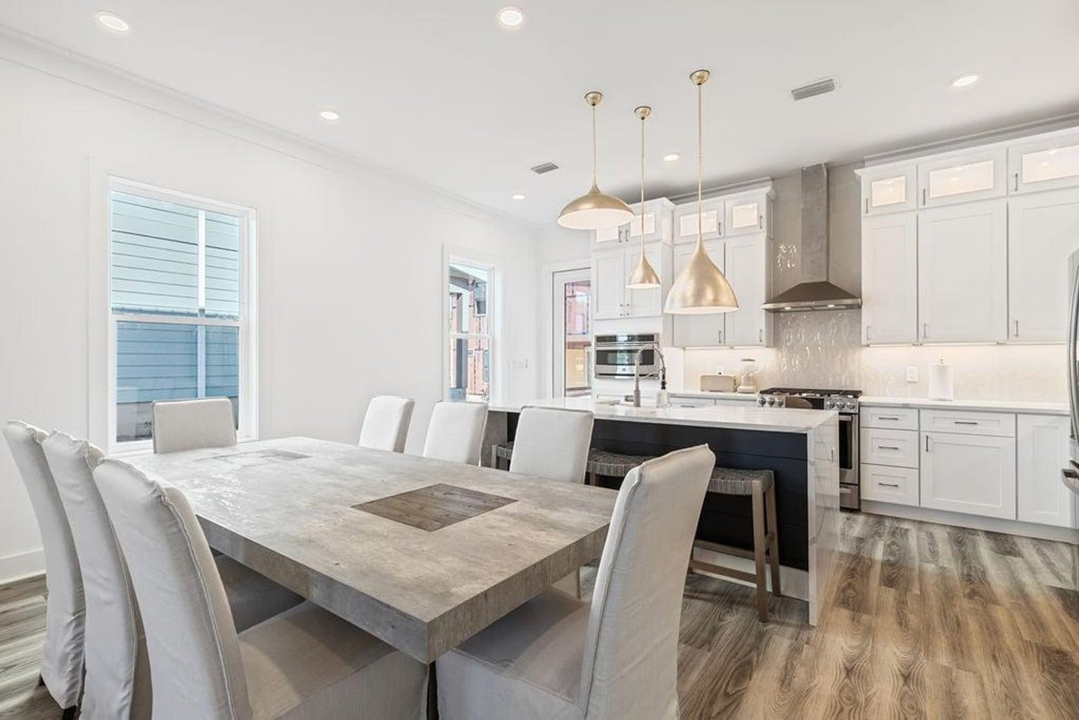 Building Photo - 24 Annabella St