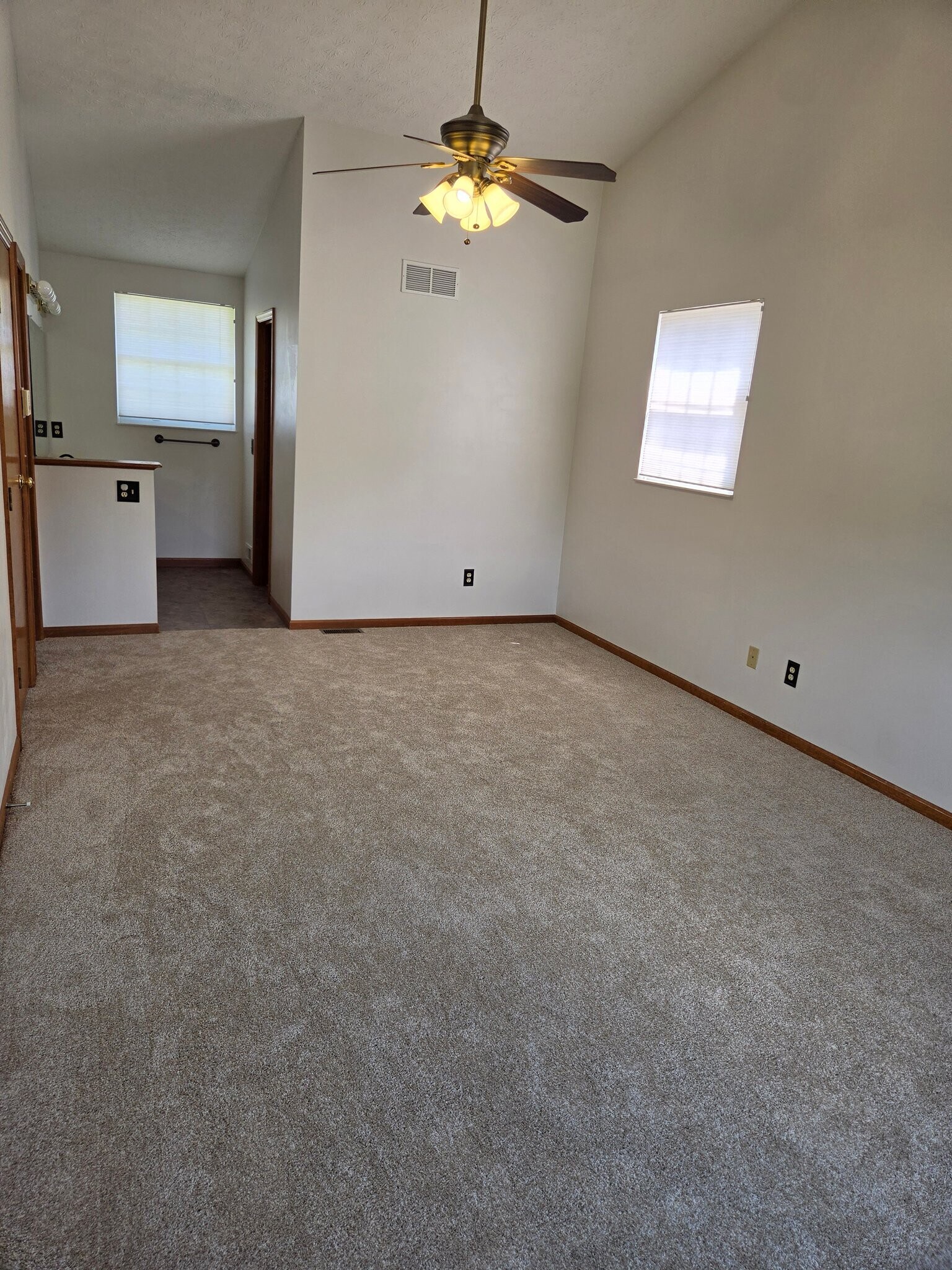 Building Photo - 2222 Gosforth Ln