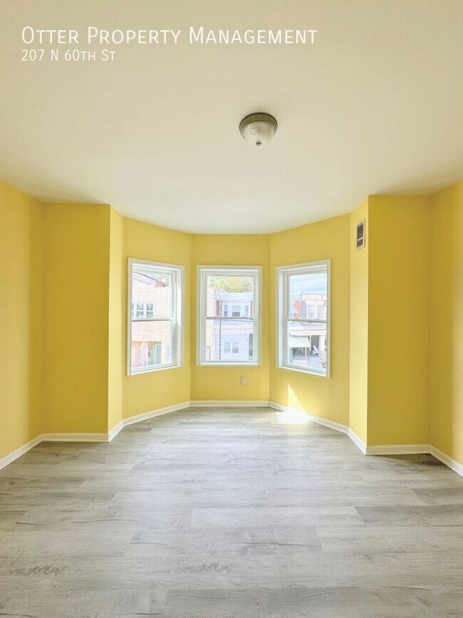 Building Photo - 207 N 60th St