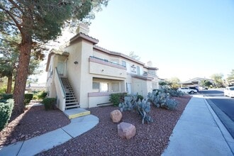 Building Photo - SHOWINGS AVAILABLE NOW