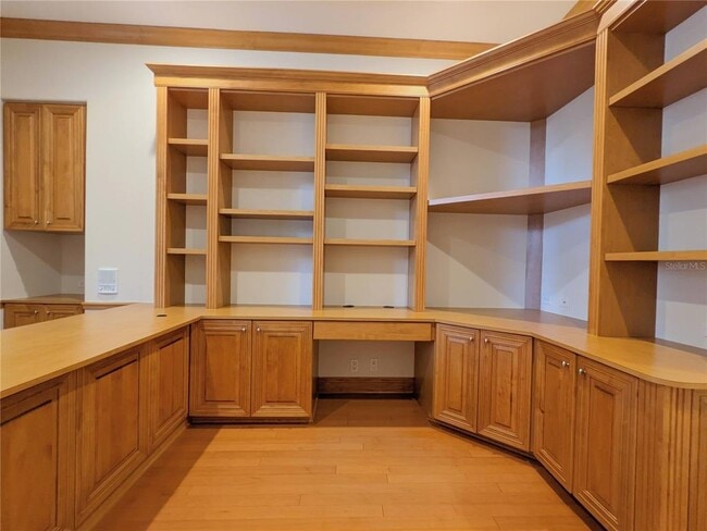 Building Photo - 7460 Paurotis Ct