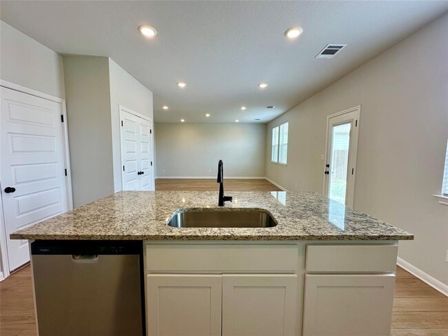 Building Photo - 149 Gullivers Dr