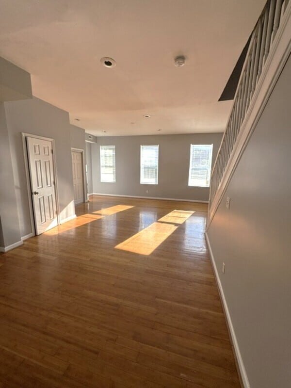 Building Photo - 2101 Chelsea Terrace