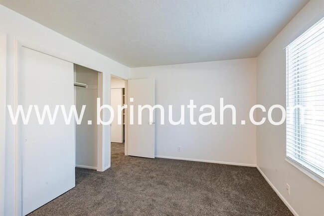 Building Photo - 4809 S 1740 E