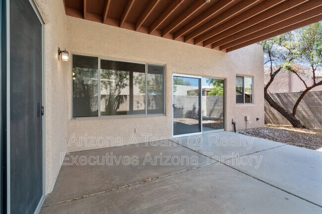 Building Photo - 3730 N Bay Horse Loop