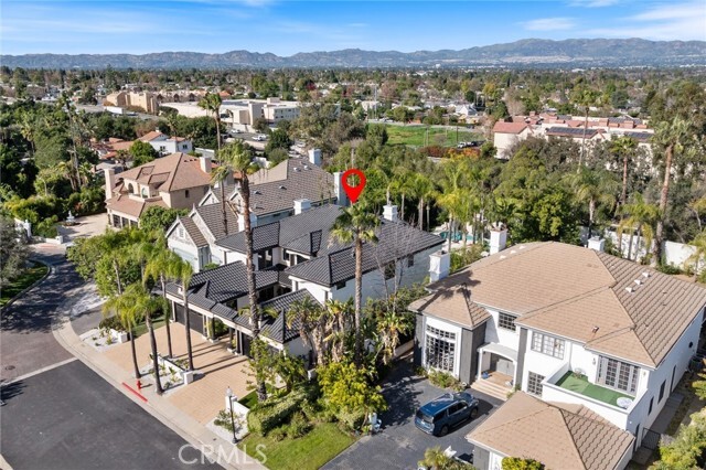 Building Photo - 17437 Oak Creek Ct