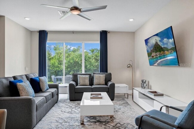 Building Photo - 7846 Spectrum Dr