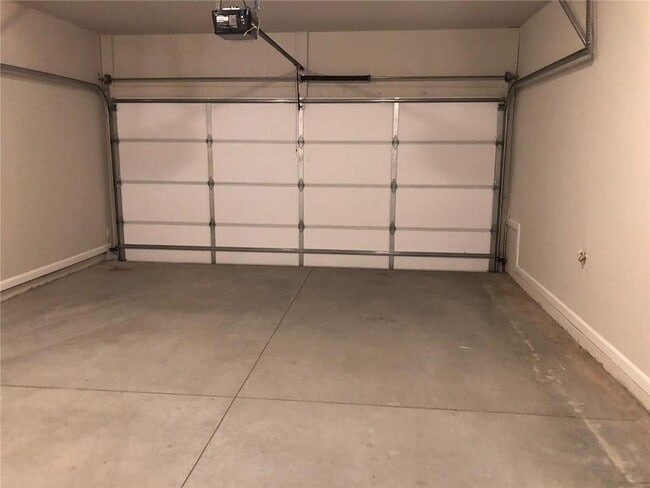 Building Photo - 257 Franklin Rd