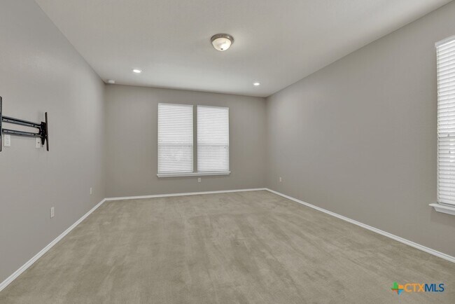 Building Photo - 209 Sky Springs Pass